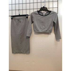 BCBG Generation‎ Women XS Stretchy Top & Small Skirt Seamless Midi Striped 59963